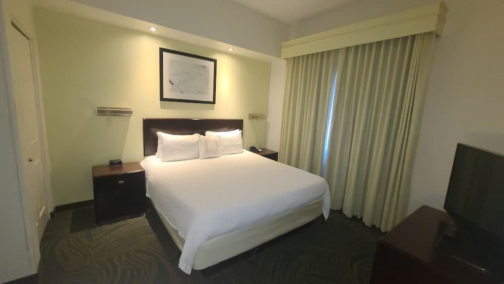 Best Western Hesperia-Victorville Suites property views in Hesperia, CA — gallery photo 3