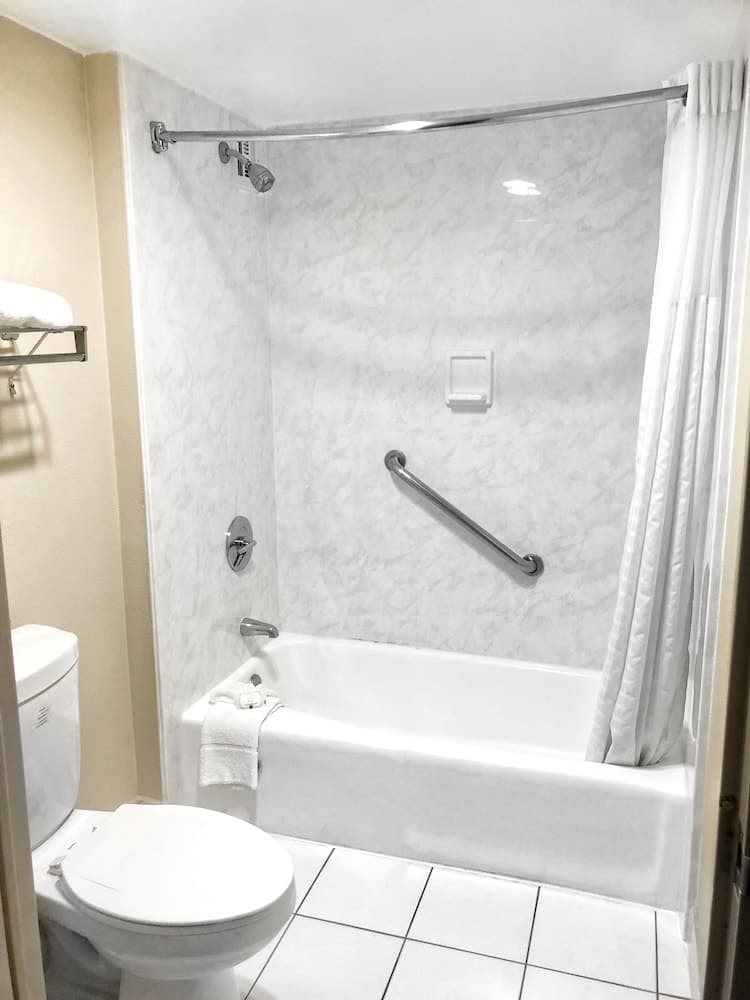 Quality Inn Riverside near UCR and Downtown gallery photo in Riverside, CA — image 19