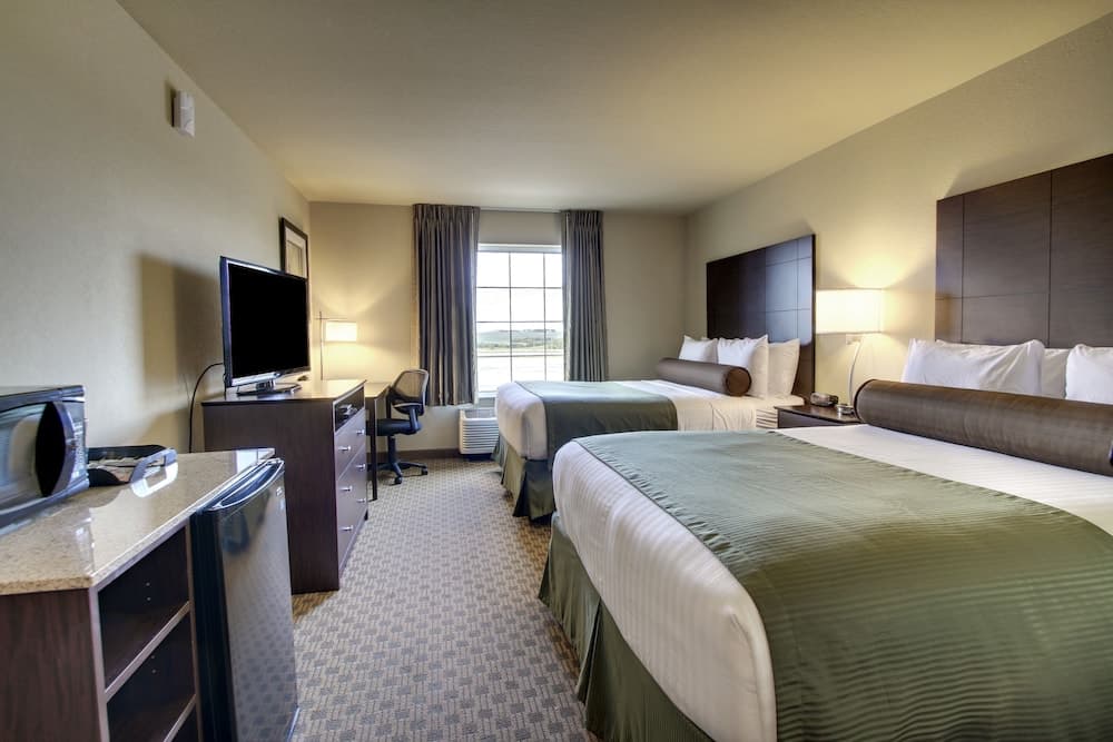AmericInn by Wyndham Oshkosh gallery photo in Oshkosh, WI — image 28