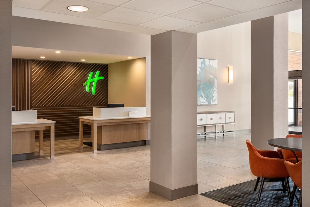 Holiday Inn Hotel & Suites Council Bluffs I-29 by IHG interior in Council Bluffs, IA — gallery photo 2