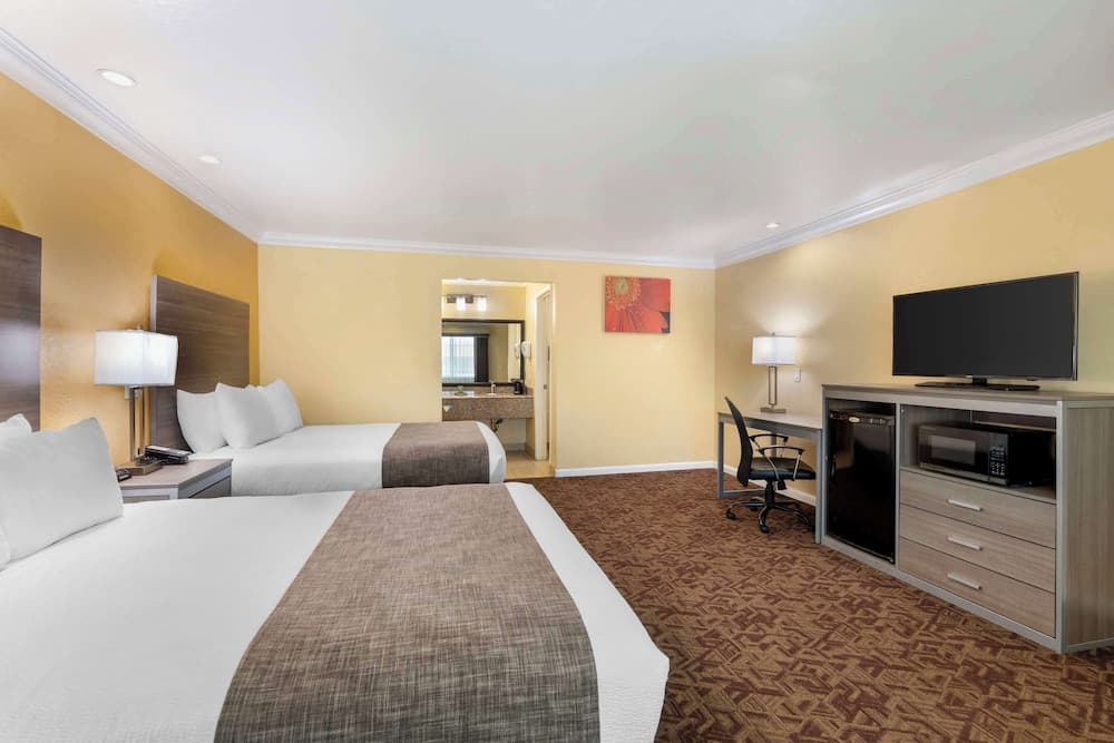 Best Western Hanford Inn gallery photo in Hanford, CA — image 10