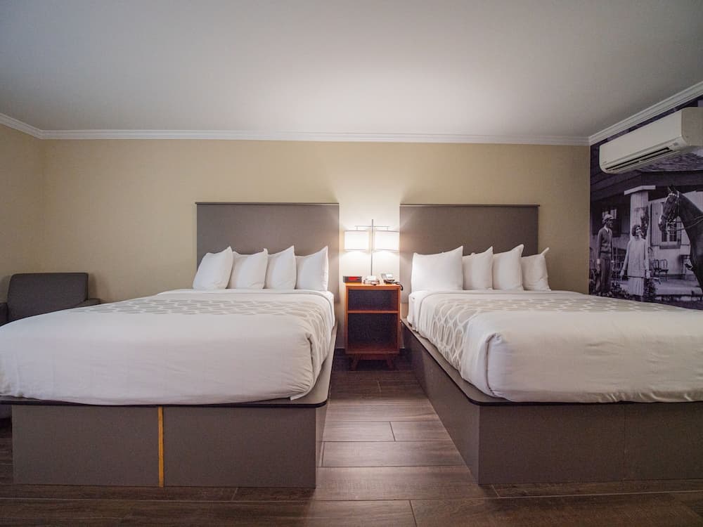 Equus Inn Ocala interior in Ocala, FL — gallery photo 2