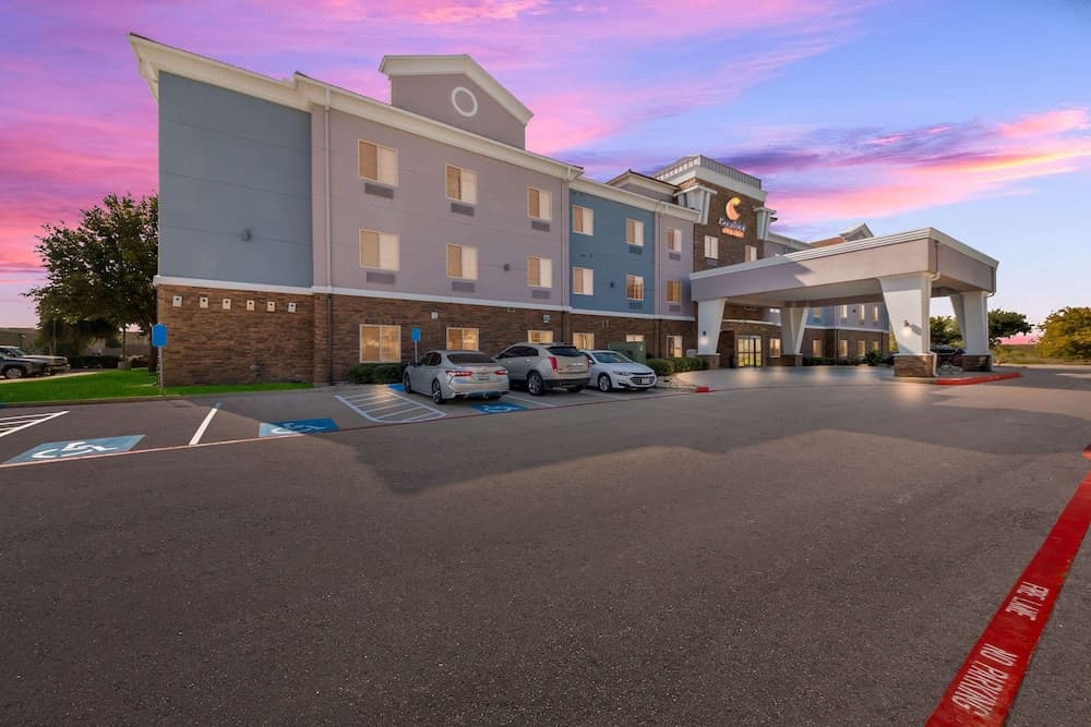 Comfort Suites Bastrop featured exterior or lobby in Bastrop, TX — similar hotel