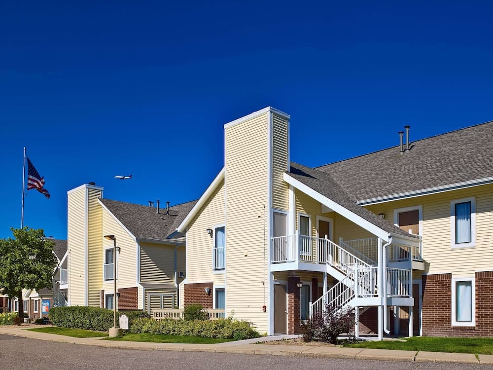 Sonesta ES Suites Omaha featured exterior or lobby in Omaha, NE — similar hotel