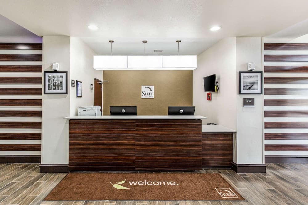Sleep Inn & Suites Bryan - College Station interior in Bryan, TX — gallery photo 2
