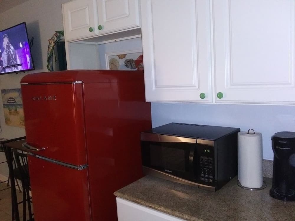 Beachgate Condo Suites And Hotel 435 1 Bedroom Condo property views in Port Aransas, TX — gallery photo 3