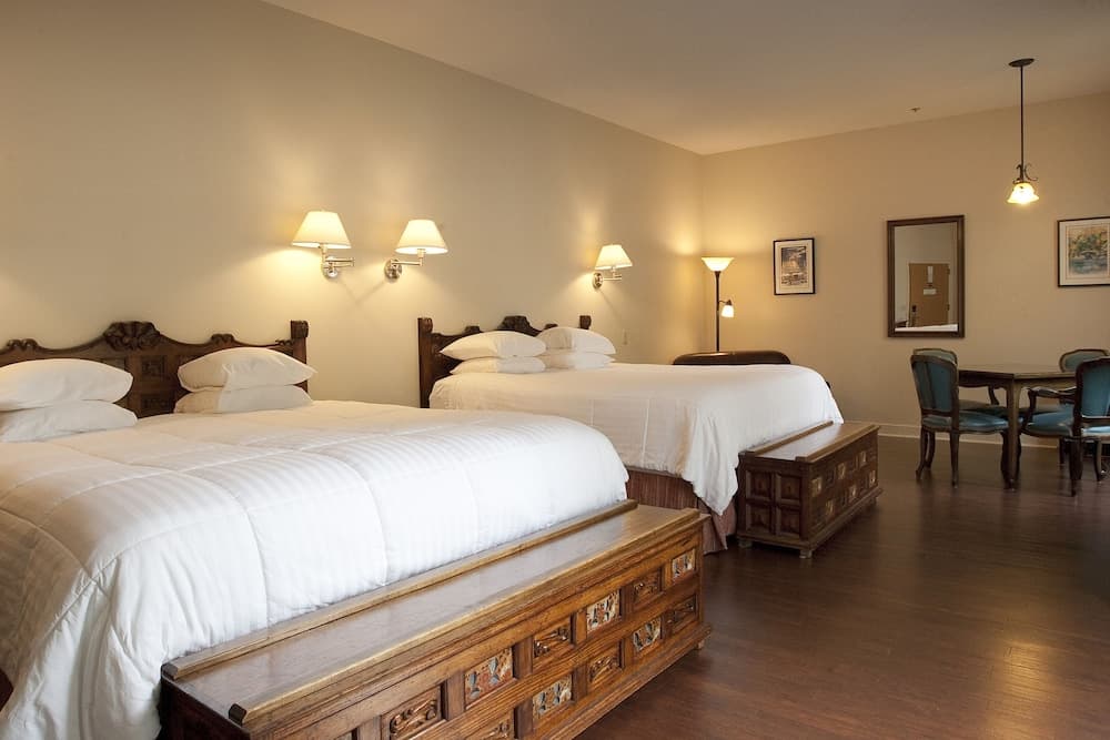 La Tourelle Inn & Spa property views in Ithaca, NY — gallery photo 3