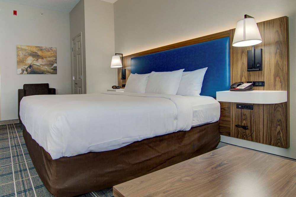 Comfort Suites Airport gallery photo in Newport News, VA — image 49