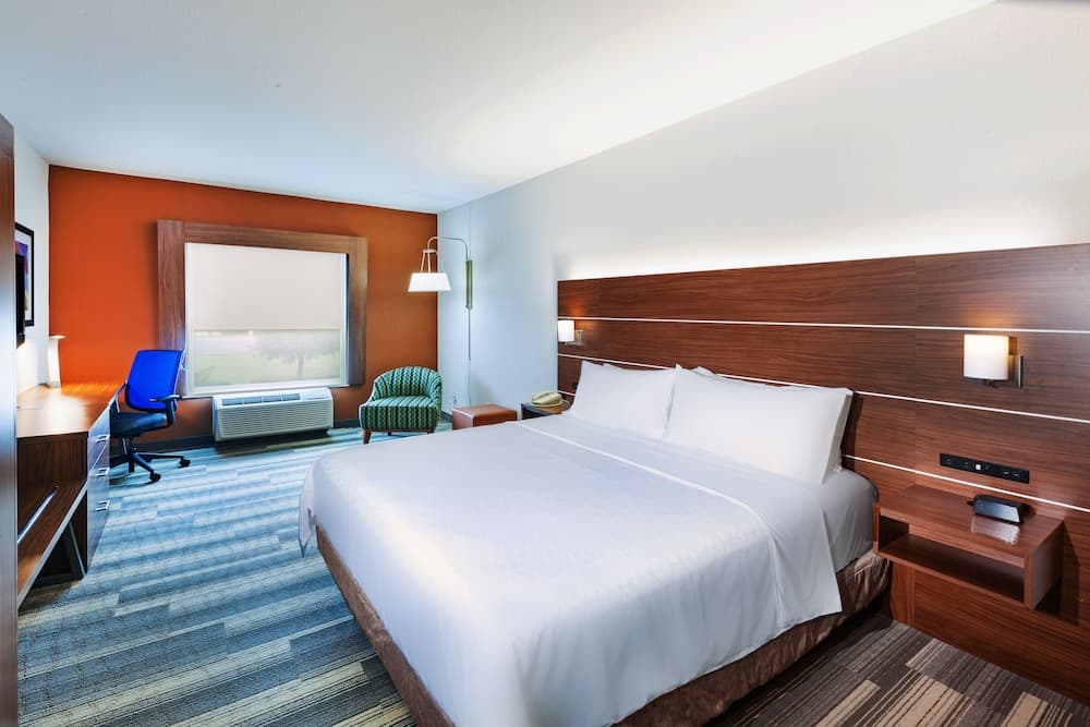 Holiday Inn Express Suites Jasper by IHG property views in Jasper, TX — gallery photo 3