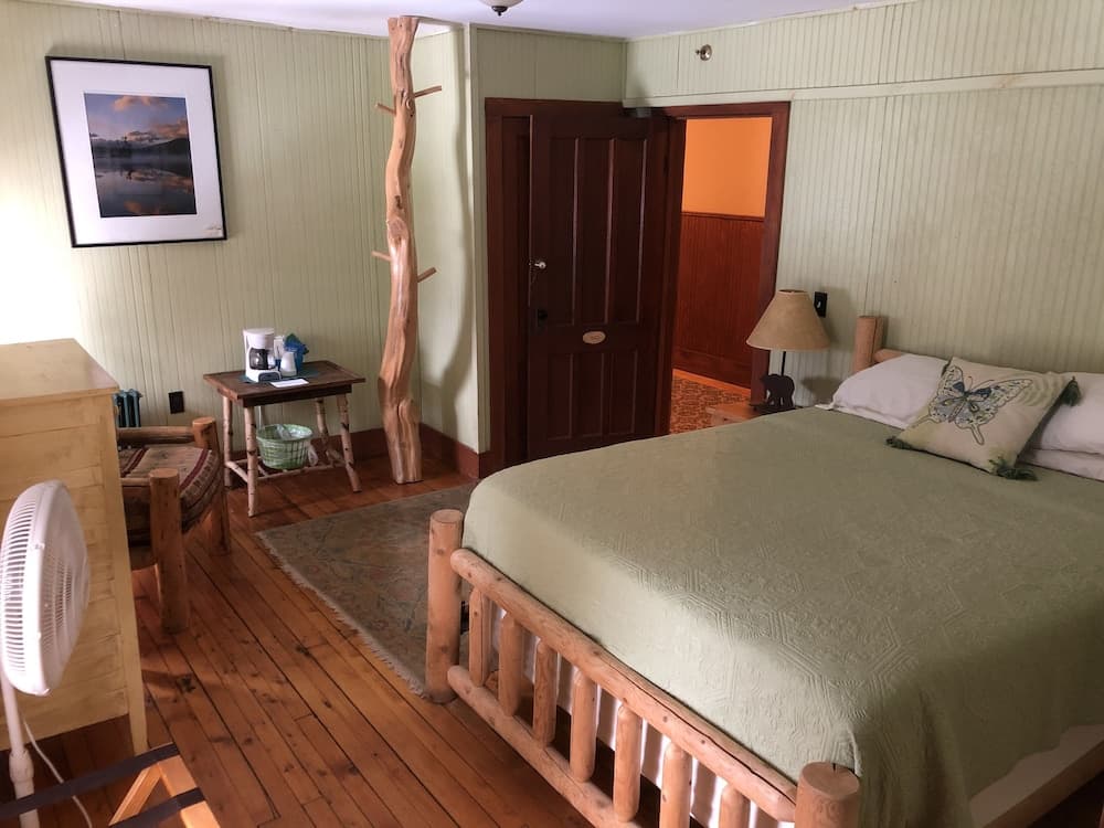 The Woods Inn interior in Inlet — gallery photo 2