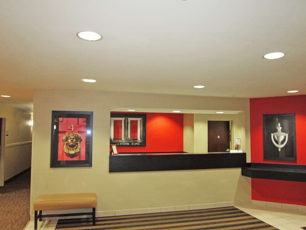 Extended Stay America Suites Olympia Tumwater interior in Olympia, WA — gallery photo 2