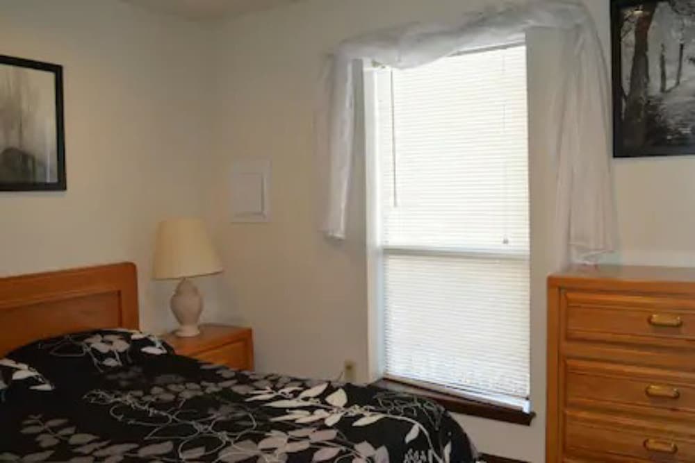 OU-2 Bedroom 1 bath next OU gallery photo in Norman, OK — image 23