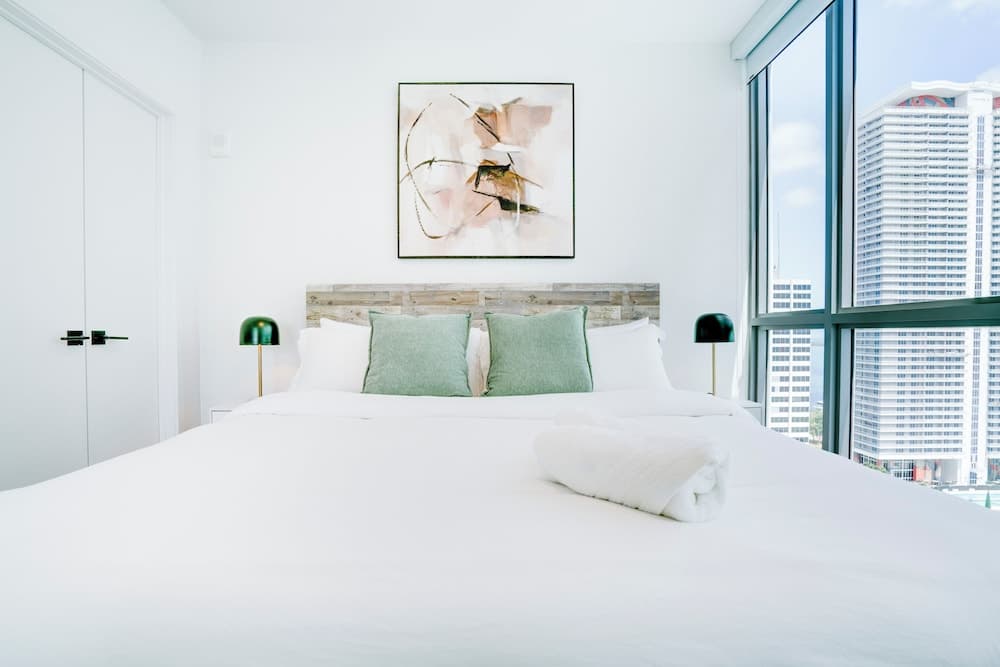 Miami Vacation Condos property views in Miami, FL — gallery photo 3
