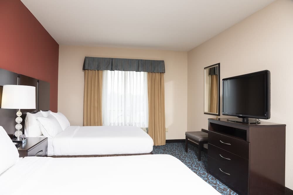 Holiday Inn Express Hotel & Suites New Philadelphia by IHG gallery photo in New Philadelphia, OH — image 45