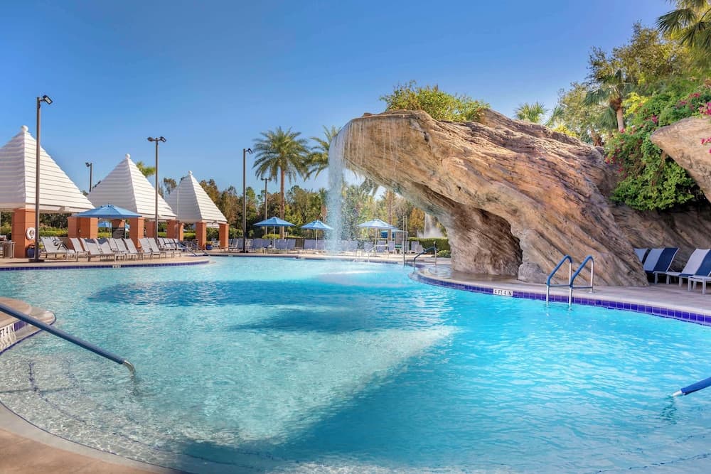 Hilton Grand Vacations Club SeaWorld® Orlando featured exterior or lobby in Orlando, FL — similar hotel