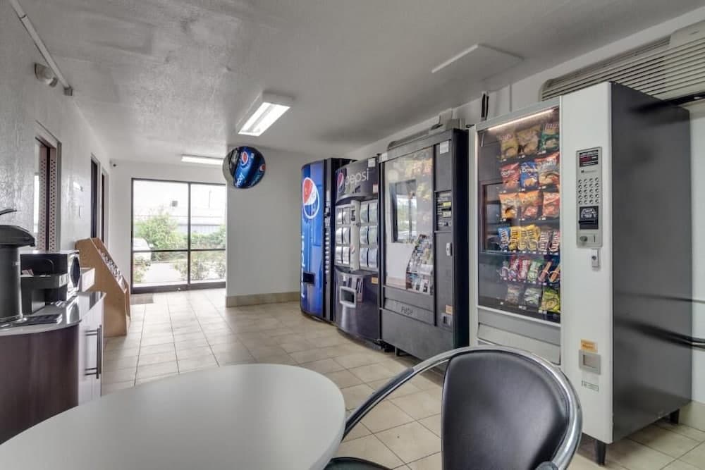 AVERA SUITES property views in Muskogee, OK — gallery photo 3