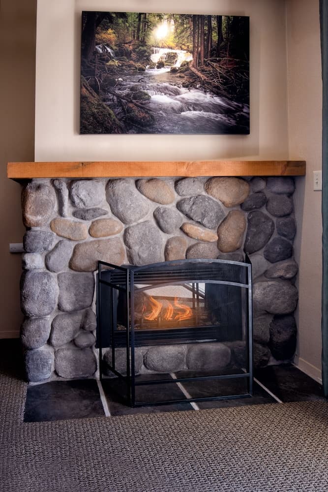 Riverside Inn gallery photo in Grants Pass, OR — image 45