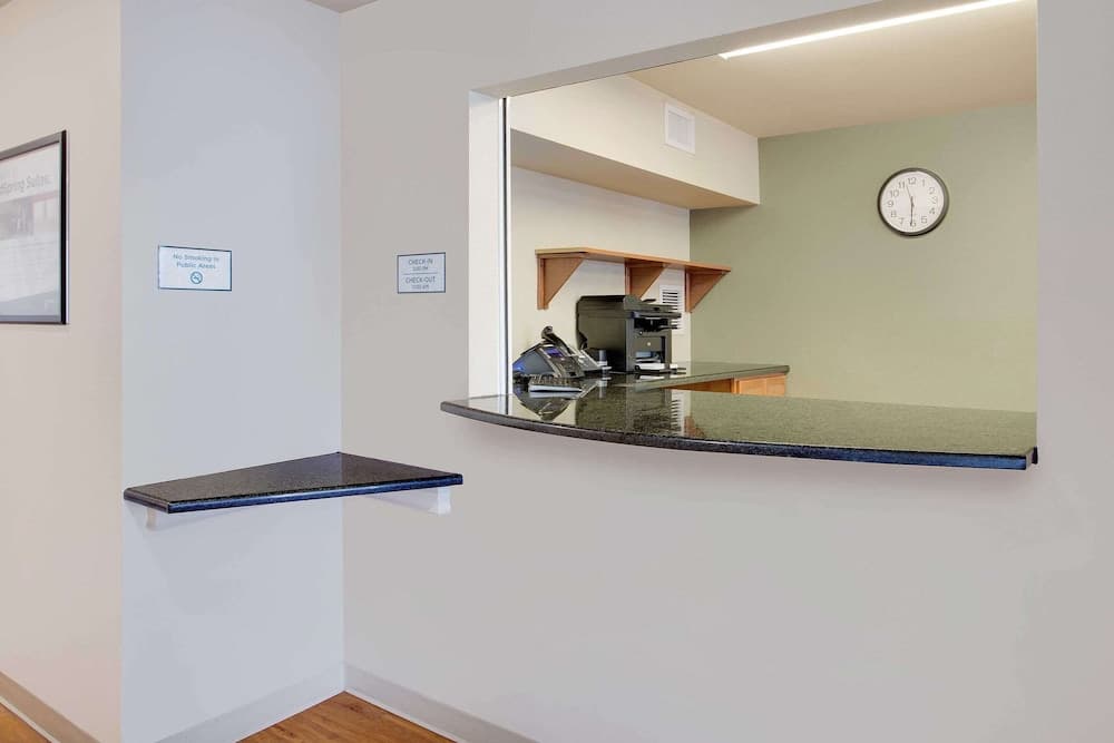 WoodSpring Suites Lebanon interior in Lebanon, TN — gallery photo 2