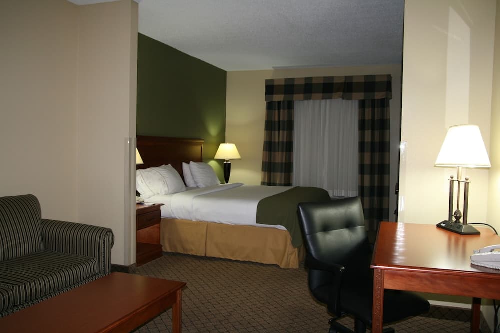 Holiday Inn Express & Suites - Greenwood by IHG property views in Greenwood, MS — gallery photo 3