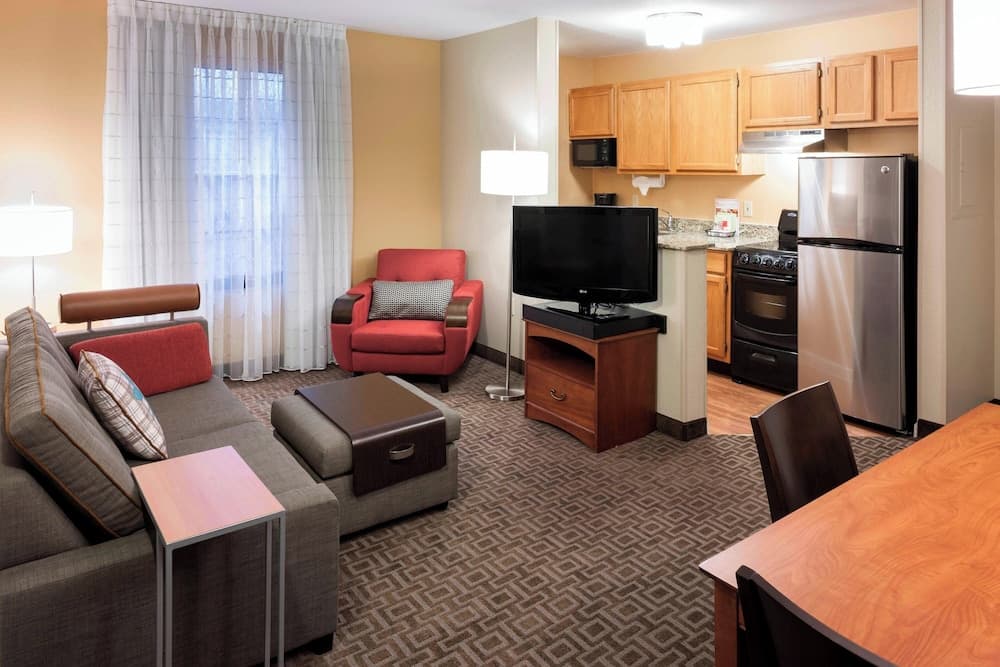 TownePlace Suites by Marriott Dallas Las Colinas featured exterior or lobby in Irving, TX — similar hotel