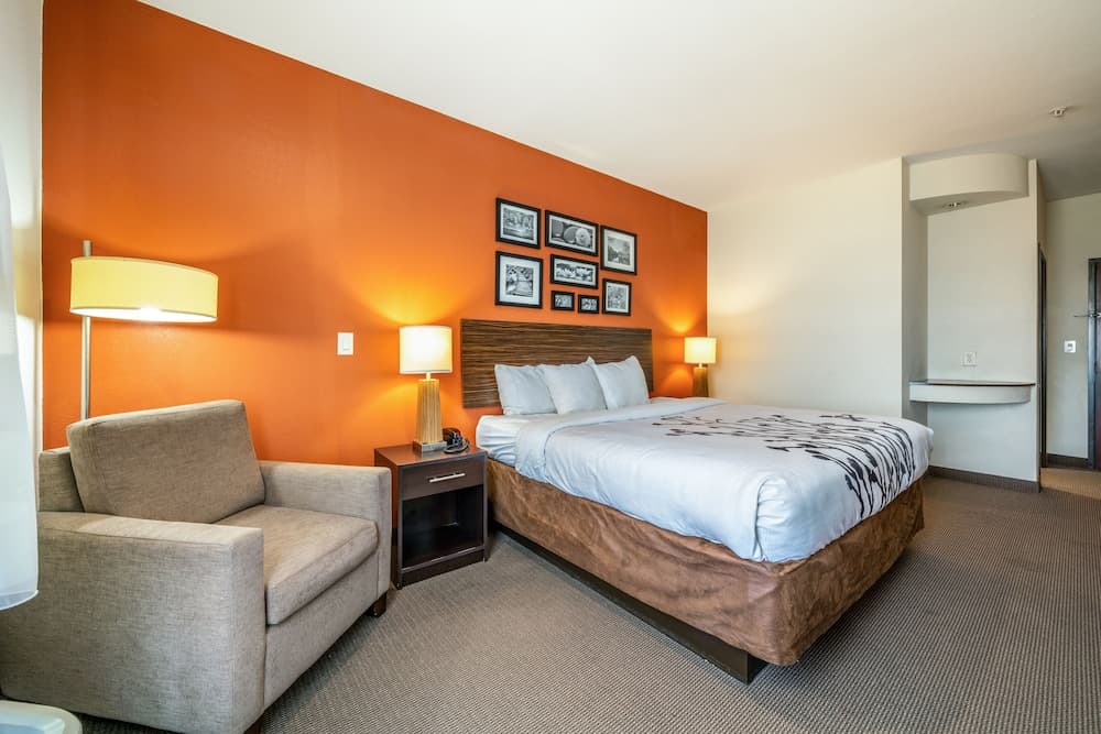 Rest Well Inn & Suites property views in Houston, TX — gallery photo 3