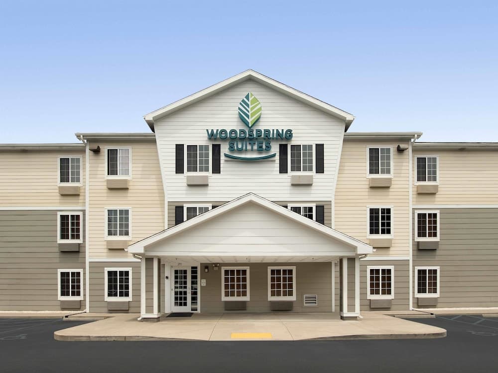 WoodSpring Suites Spartanburg - Duncan featured exterior or lobby in Duncan, SC — similar hotel