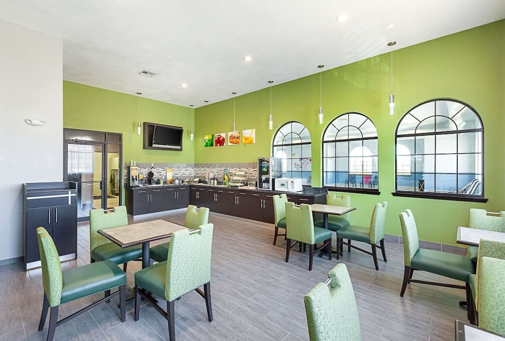 Quality Inn Mesquite - Dallas East gallery photo in Mesquite, TX — image 9