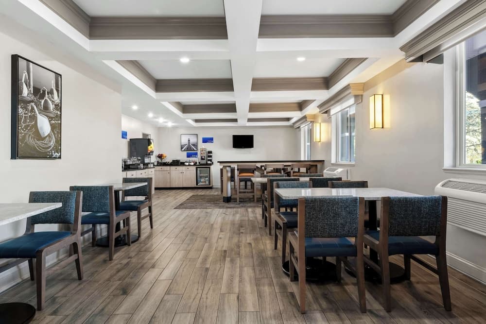 Best Western Dartmouth-New Bedford gallery photo in North Dartmouth, MA — image 26