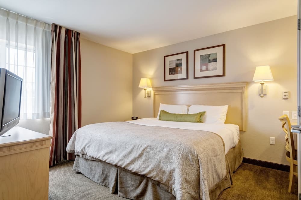 Candlewood Suites Paducah by IHG property views in Paducah, KY — gallery photo 3