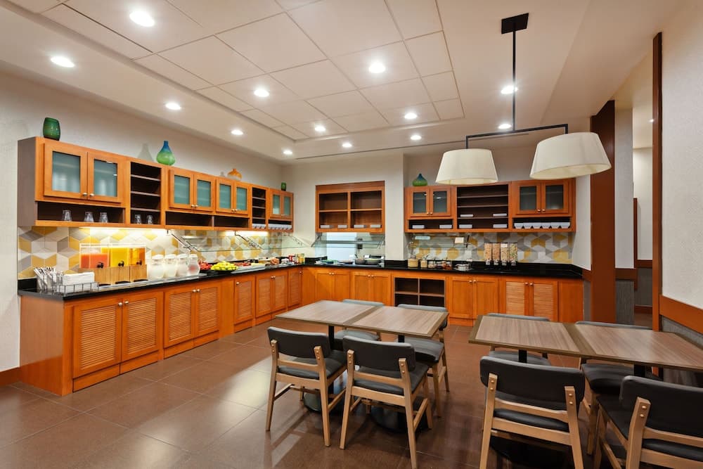 Hyatt Place San Diego/Vista-Carlsbad gallery photo in Vista, CA — image 37