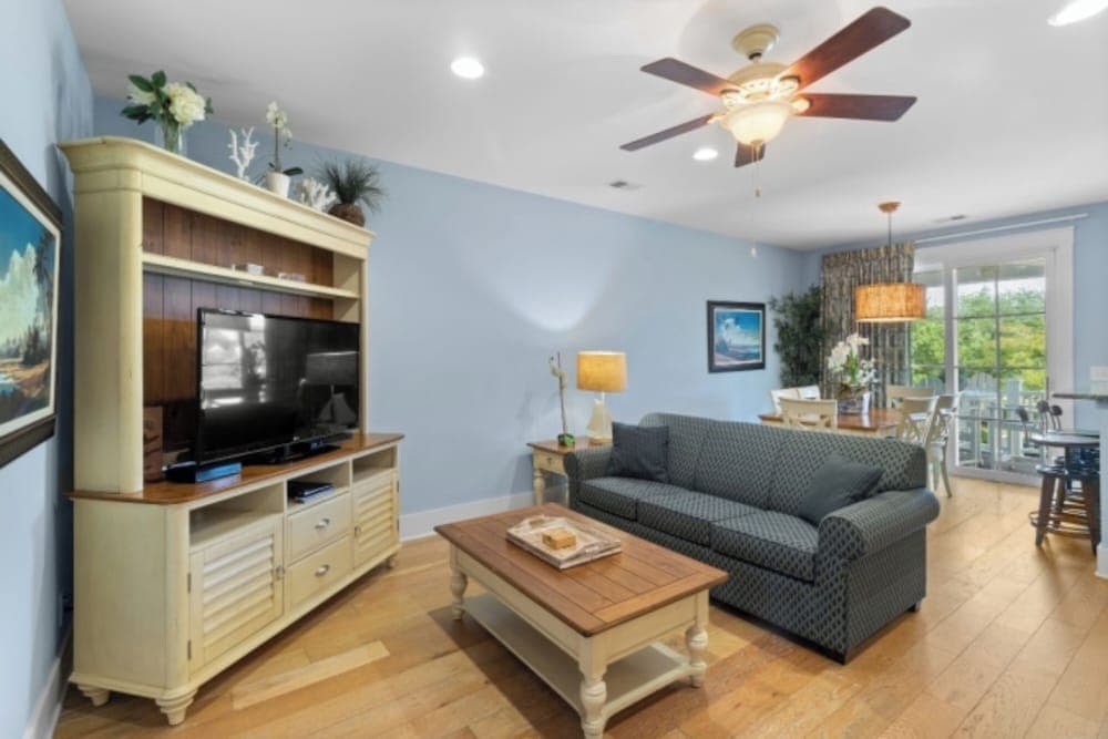 North Beach Resort & Villas gallery photo in North Myrtle Beach, SC — image 669