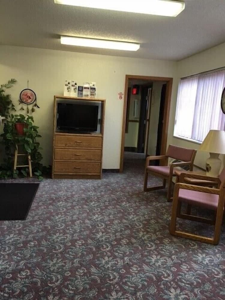 Clarion Hometown Inn property views in Clarion, IA — gallery photo 3
