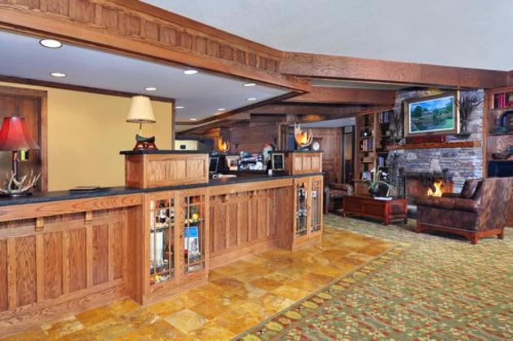 Chetola Premier Condominiums interior in Blowing Rock, NC — gallery photo 2