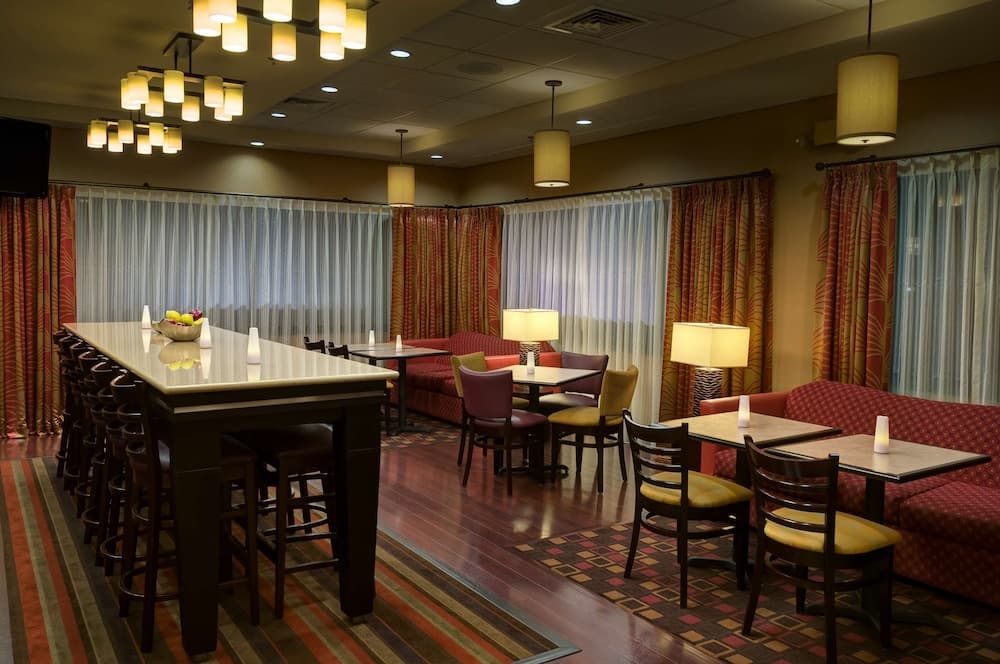 Hampton Inn Chambersburg gallery photo in Chambersburg, PA — image 7