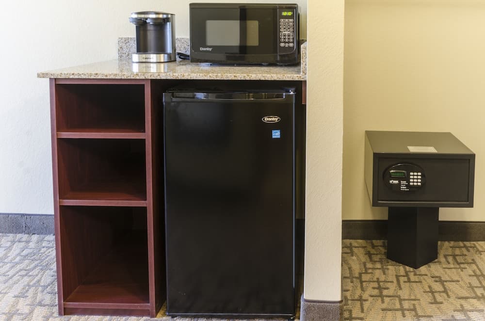 Cobblestone Inn & Suites - Vinton gallery photo in Vinton, LA — image 17