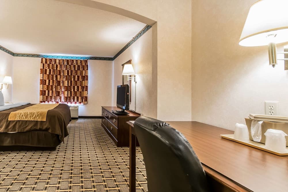 Quality Inn & Suites Evansville North gallery photo in Evansville, IN — image 15