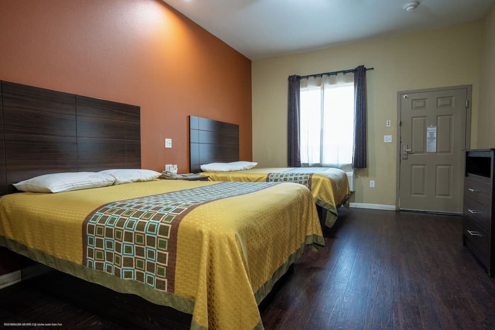 Texas Bungalows Hotel & Hotel Que at Lakeline Austin Cedar Park property views in Cedar Park, TX — gallery photo 3