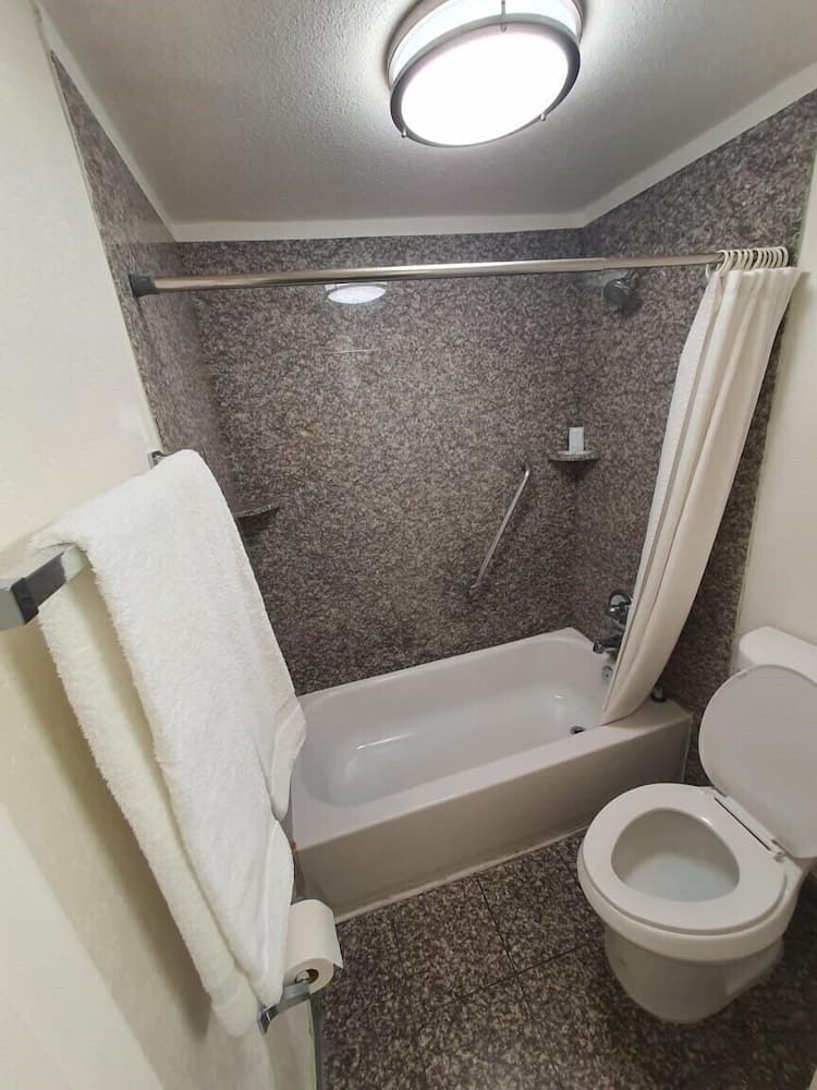 Ocotillo Apartments & Hotel gallery photo in Phoenix, AZ — image 7