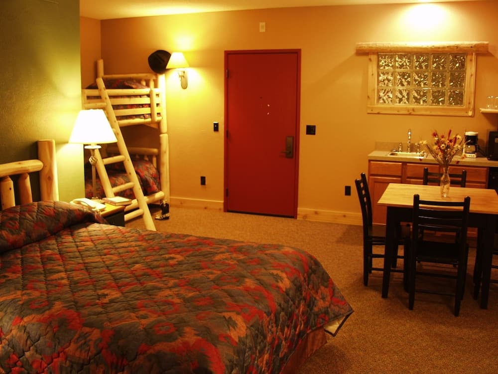 Double JJ Resort gallery photo in Rothbury, MI — image 77