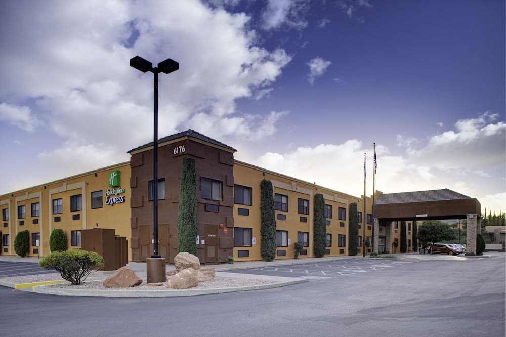 Holiday Inn Express Sedona by IHG featured exterior or lobby in Sedona, AZ — similar hotel