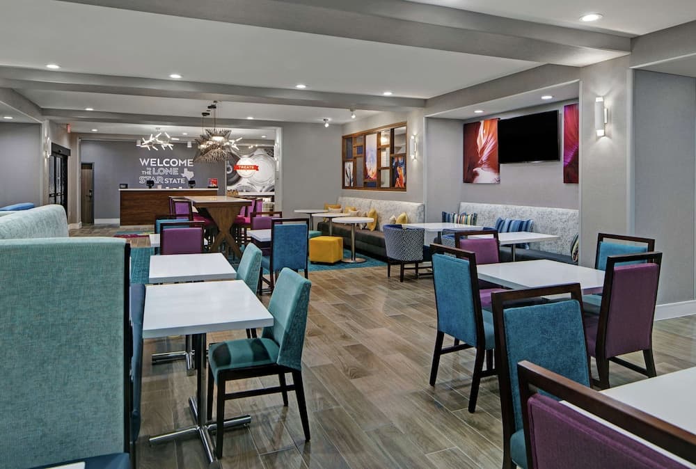 Hampton Inn Weslaco property views in Weslaco, TX — gallery photo 3