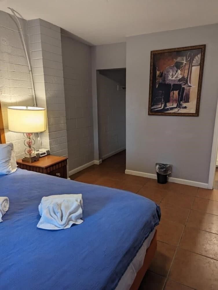 Ingles Motel gallery photo in Henderson, NV — image 4