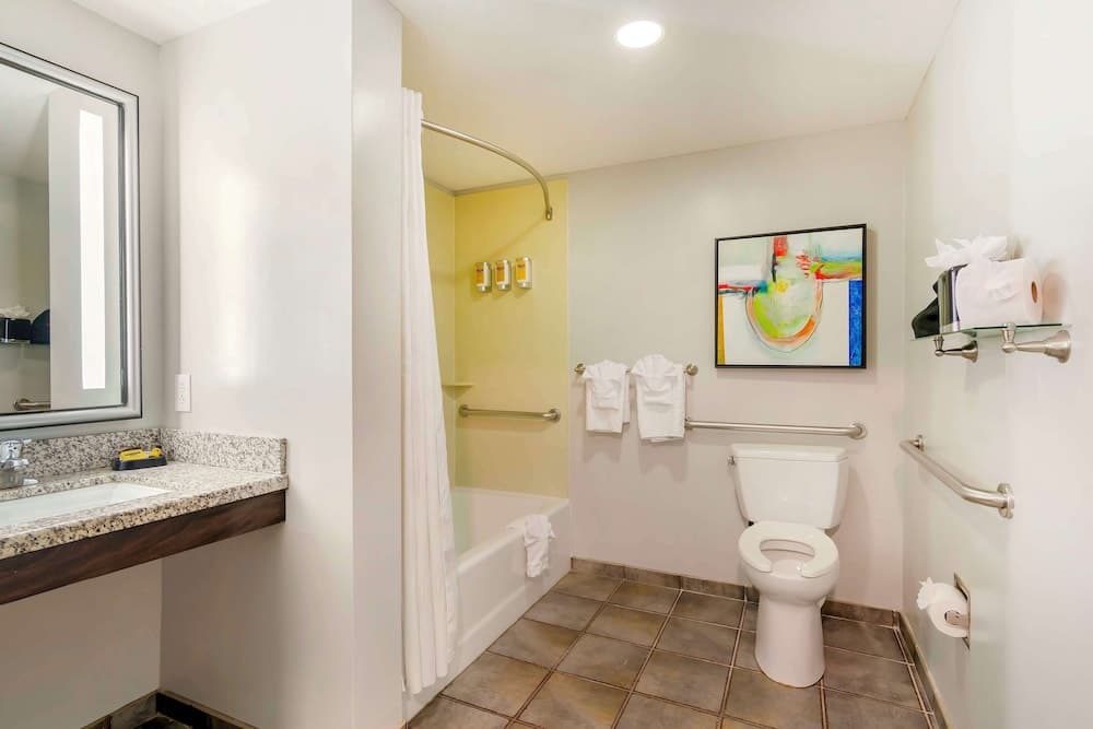 Best Western Plus Olathe Hotel gallery photo in Olathe, KS — image 27