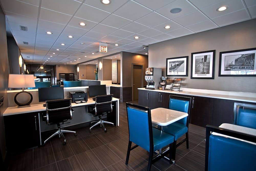 Best Western River North Hotel interior in Chicago, IL — gallery photo 2