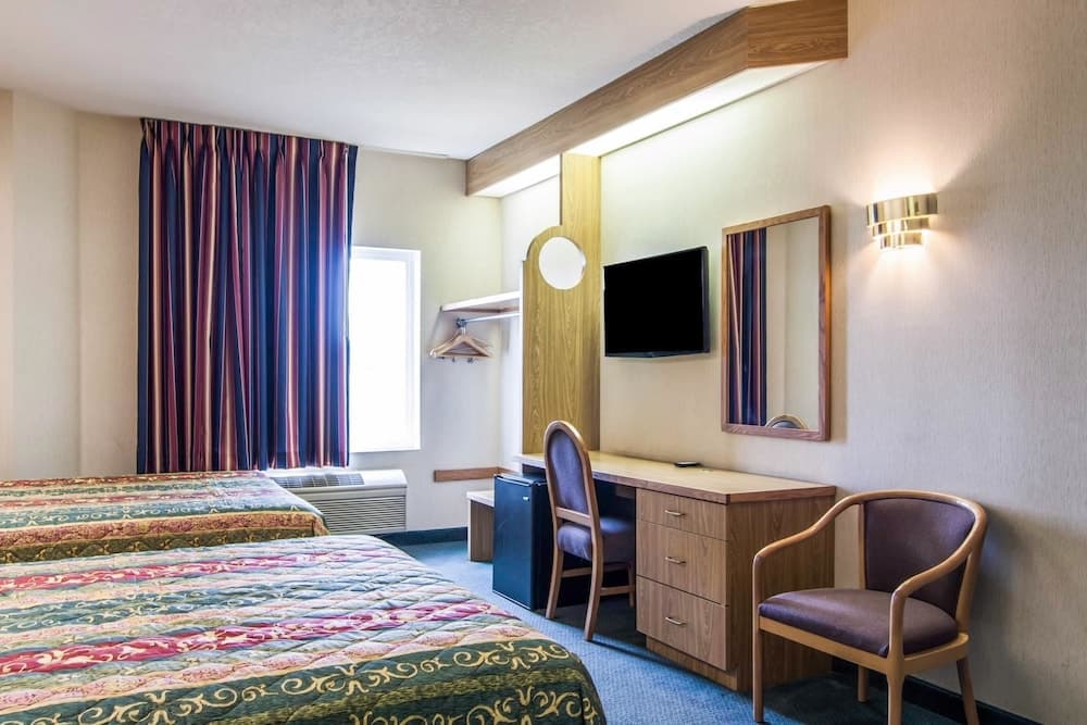 Rodeway Inn Salem Northgate gallery photo in Salem, OR — image 25