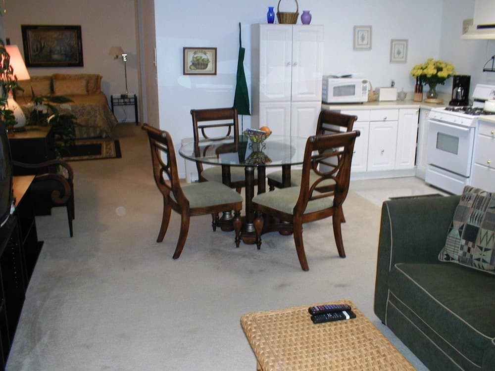 The Columbia Inn at Peralynna Manor gallery photo in Columbia, MD — image 129