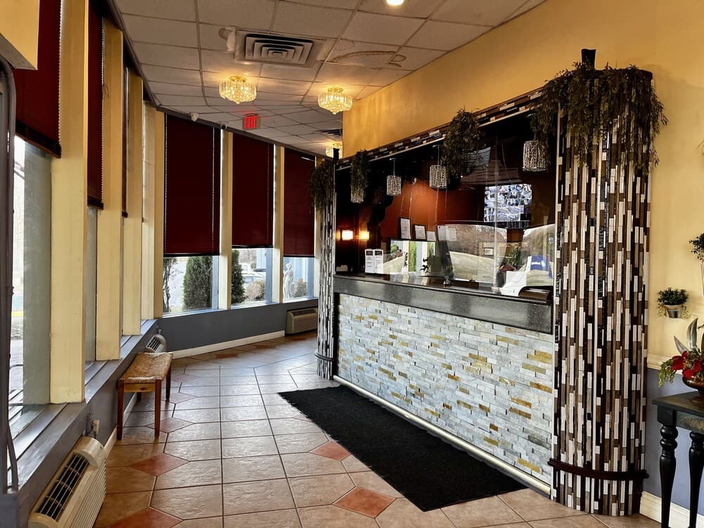 Miami Suites Hotel gallery photo in Toledo, OH — image 14