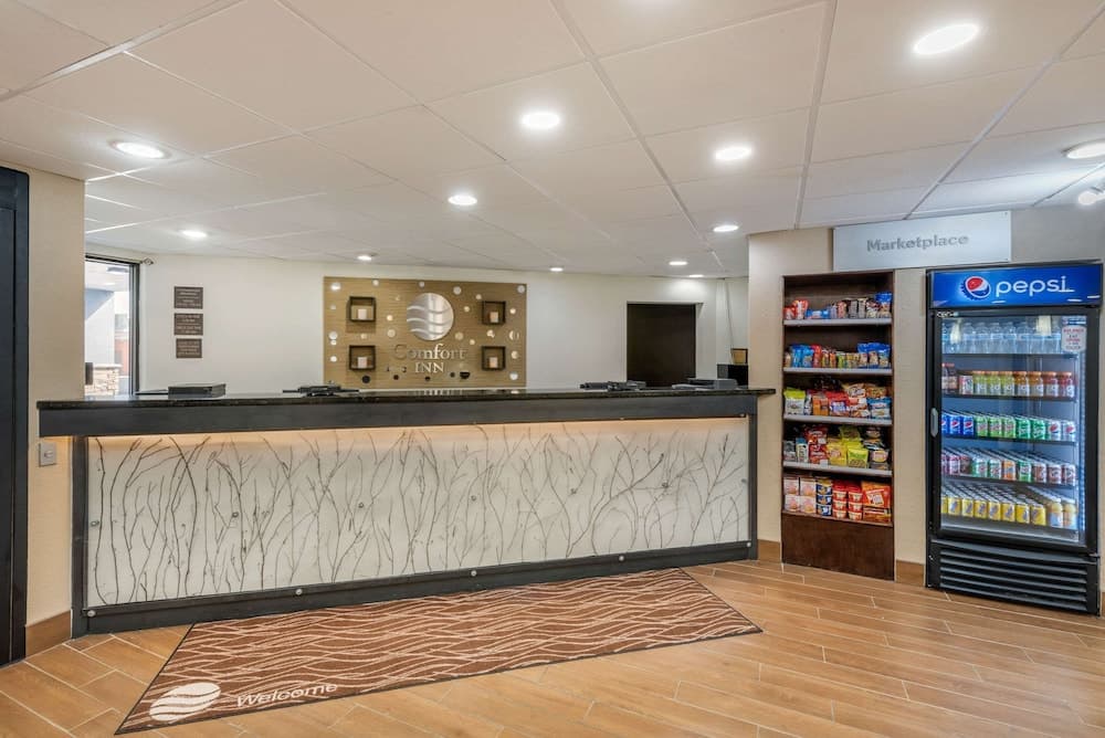 Comfort Inn Indianapolis South property views in Indianapolis, IN — gallery photo 3