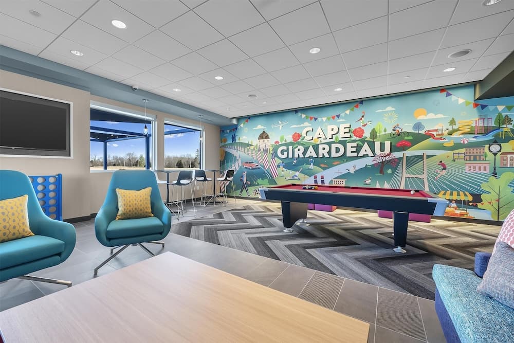Tru By Hilton Cape Girardeau interior in Cape Girardeau, MO — gallery photo 2