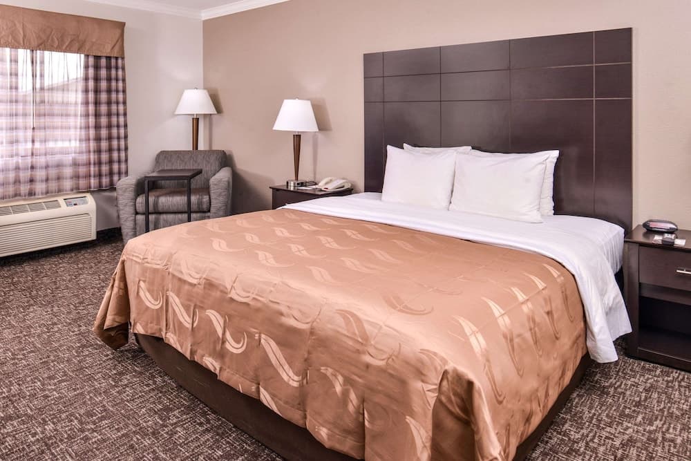 Quality Inn & Suites Beaumont gallery photo in Beaumont, TX — image 20